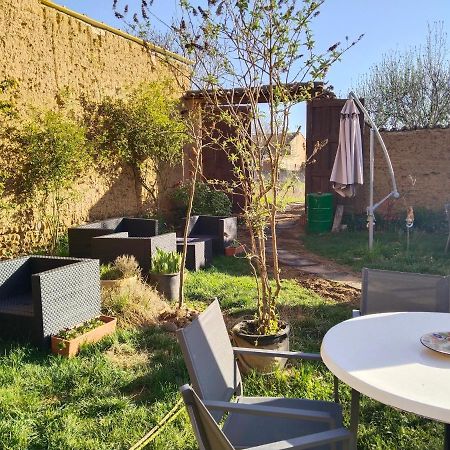 Las Hadas Albergue -Solo Para Peregrinos - Vegano -Bar Reliegos Exterior foto