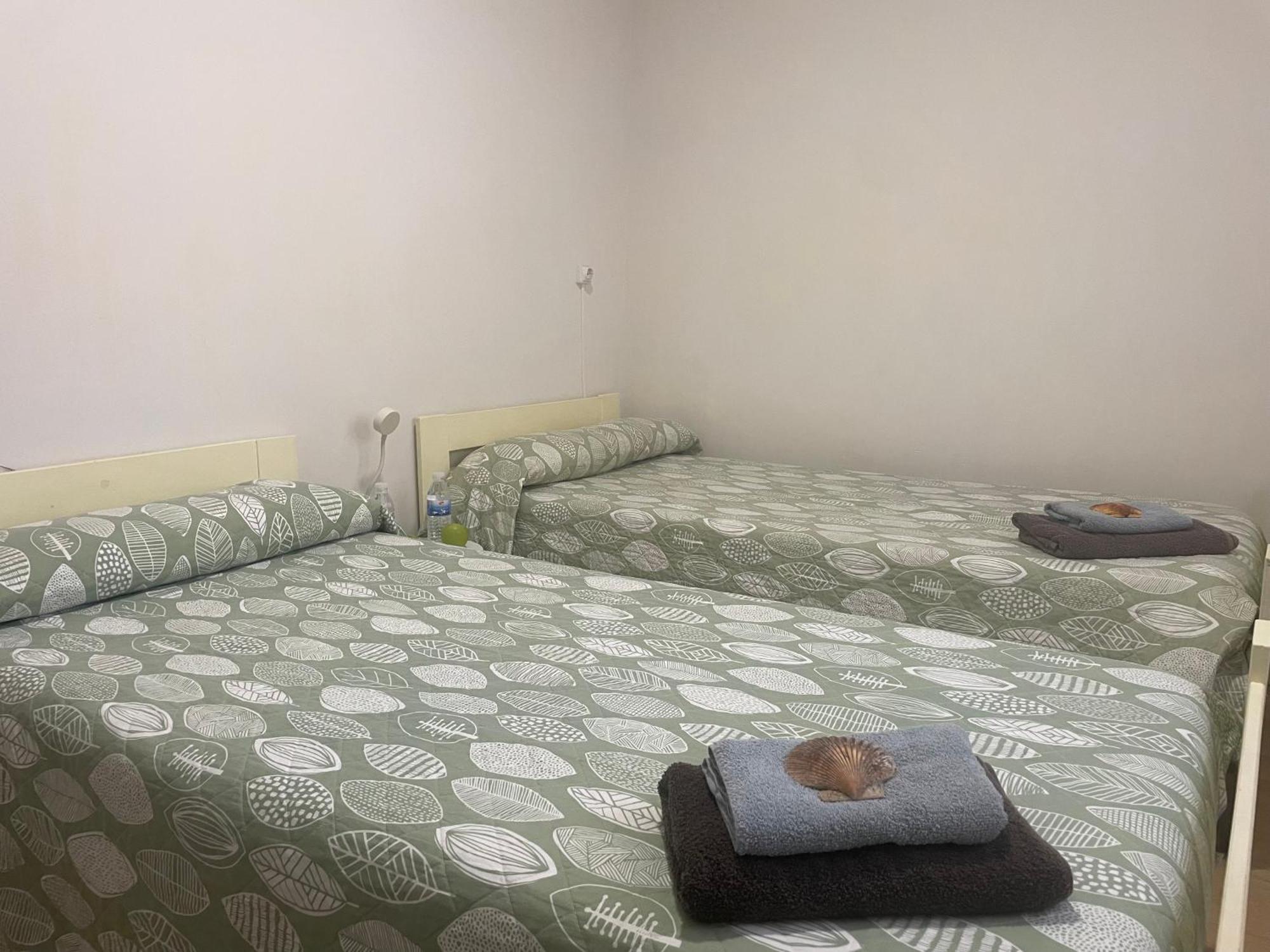 Las Hadas Albergue -Solo Para Peregrinos - Vegano -Bar Reliegos Exterior foto